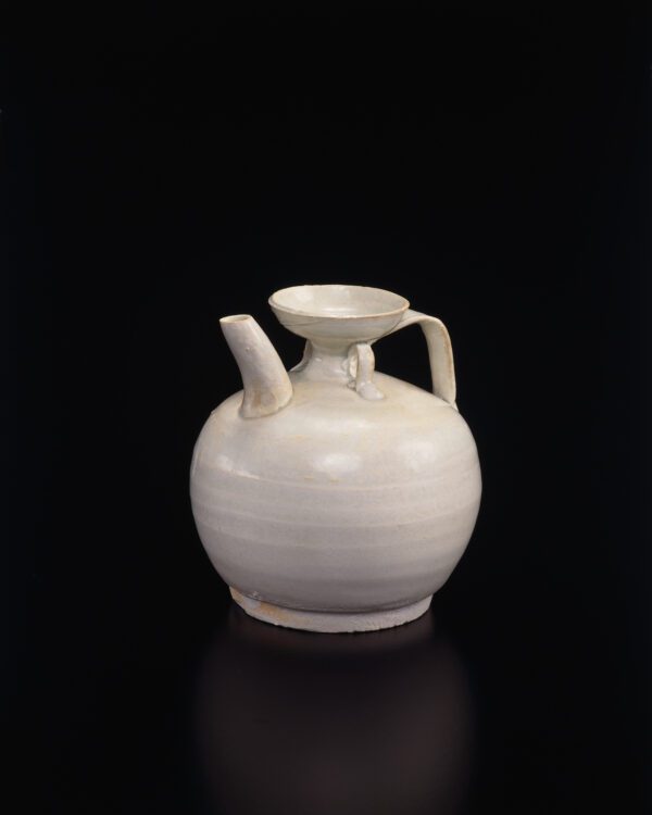 A ‘Qingbai’ glazed ewer (Song dynasty, late 10th or early 11th century)