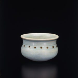 A ‘Qingbai’ grain measure cup (Southern Song dynasty, 12th/13th century)