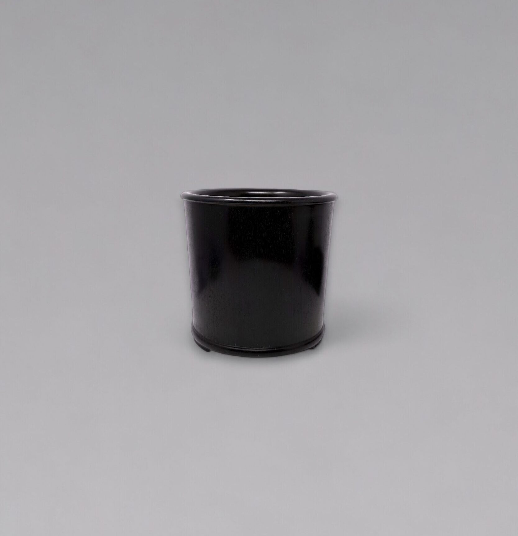 A zitan brush pot ‘bitong’ (Qing Dynasty, 18th century)
