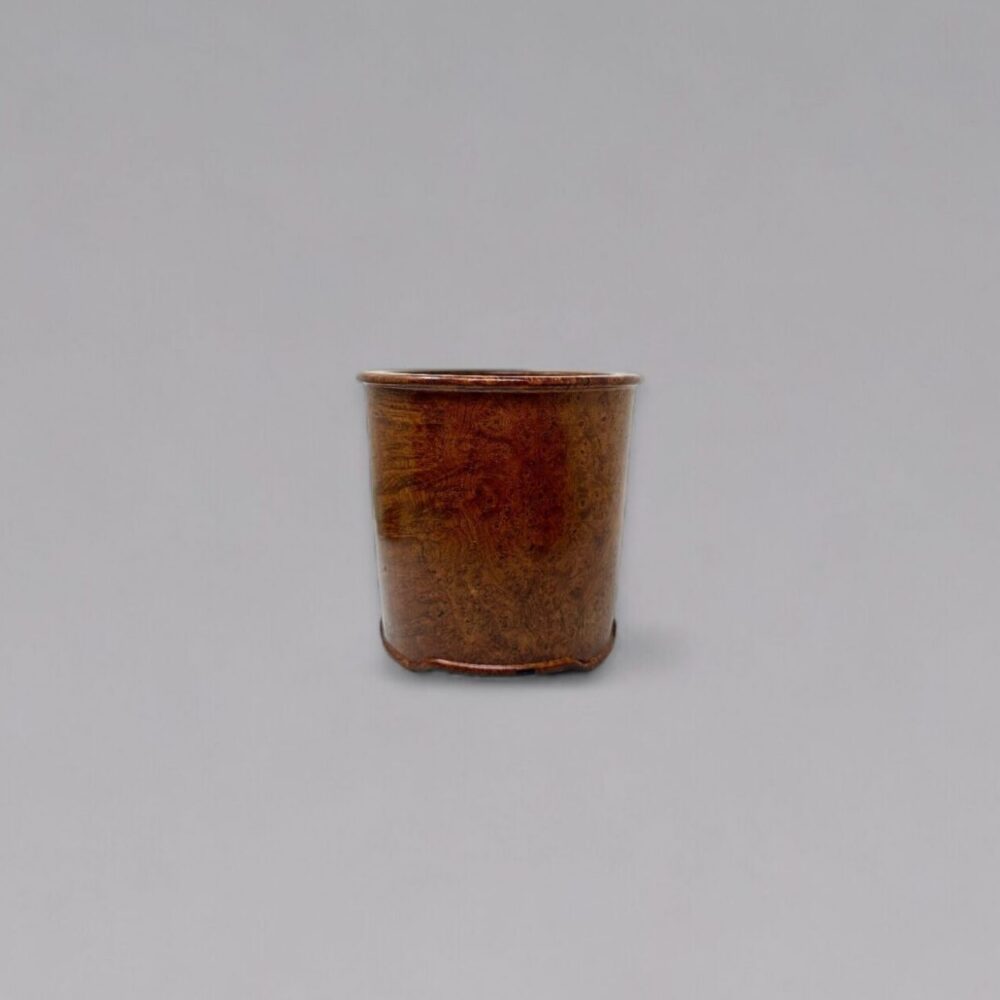 A rosewood brush pot ‘bitong’ (Qing dynasty)