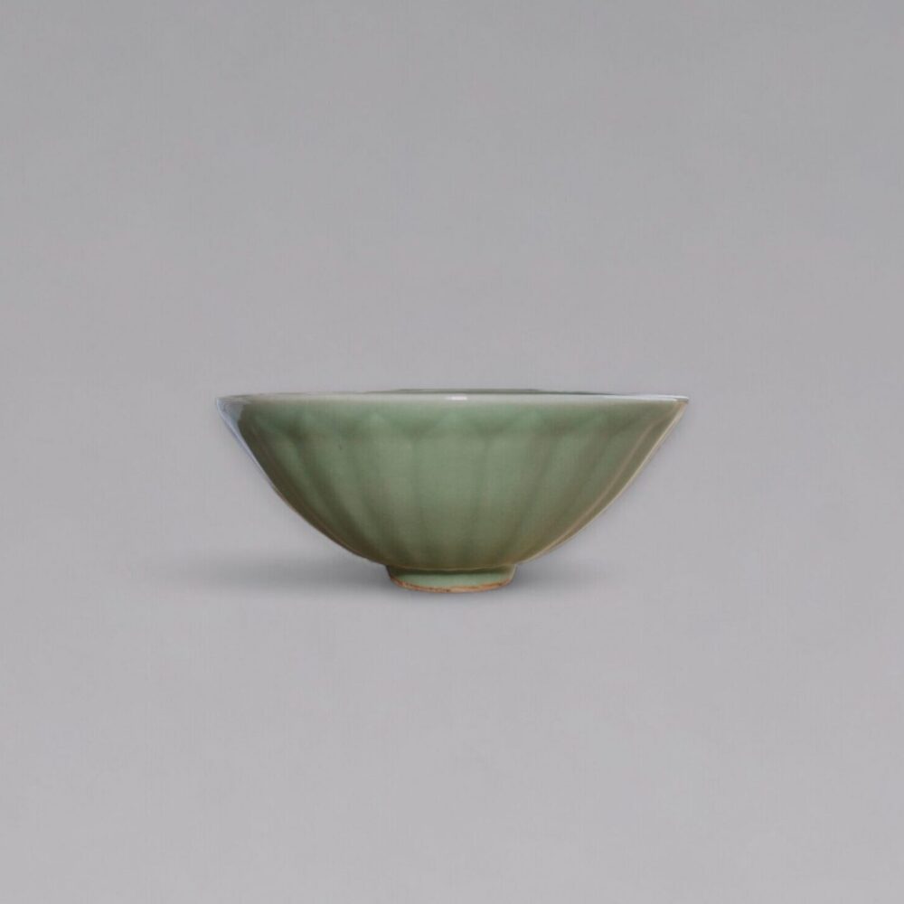 A Longquan ‘lotus’ bowl (Southern Song-Yuan dynasty, 13th-14th century)