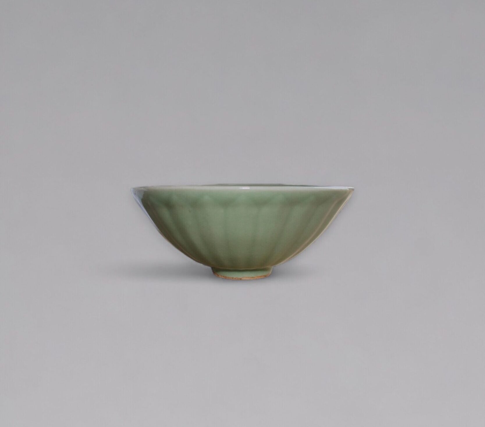 A Longquan ‘lotus’ bowl (Southern Song-Yuan dynasty, 13th-14th century)