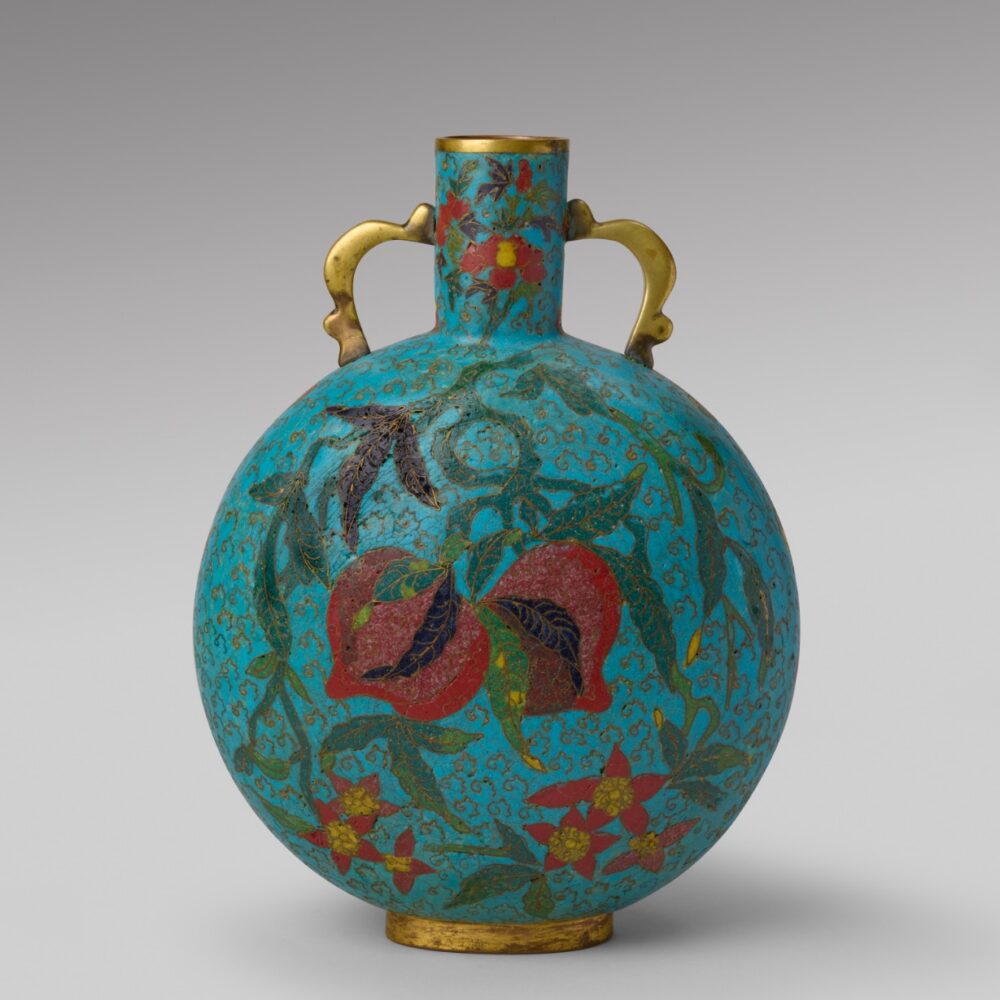 A cloisonné enamel ‘peaches and pomegranate’ moonflask ‘baoyueping’