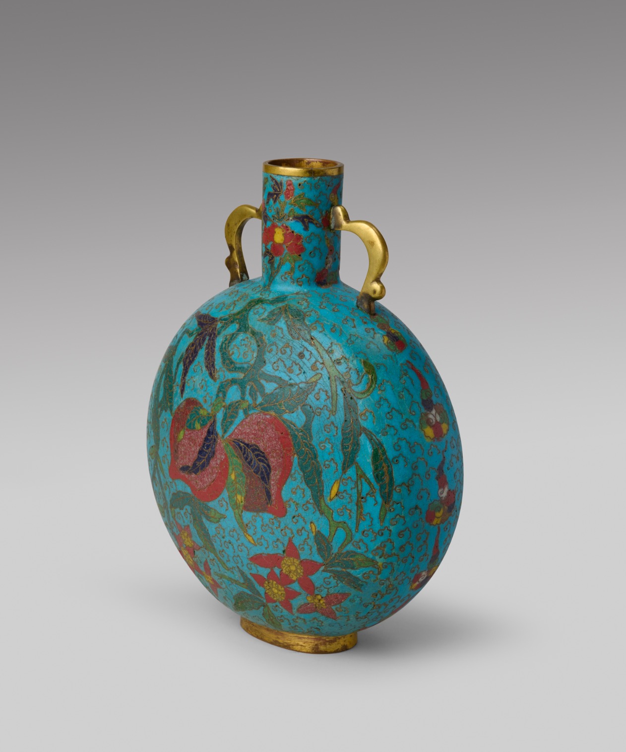 A cloisonné enamel ‘peaches and pomegranate’ moonflask ‘baoyueping’
