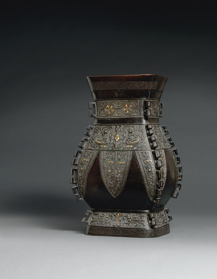 An archaistic gold- and silver-inlaid bronze ‘fanghu’